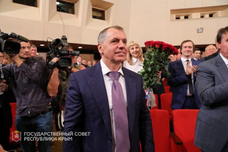 Владимир Константинов переизбран на должность спикера парламента Крыма