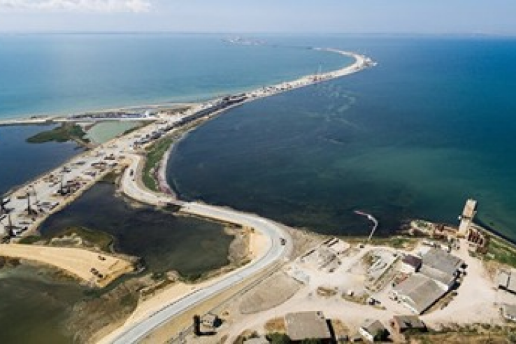 Сдачу объектов транспортной безопасности на автоподходах к Крымскому мосту перенесли почти на полгода