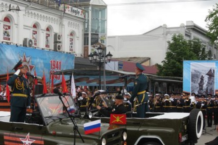 В крымской столице прошли торжественные мероприятия, посвященные 73-й годовщине Великой Победы