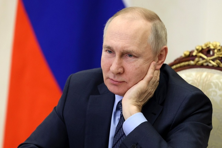 Владимир Путин поручил поддержать туристическую отрасль Крыма и Севастополя