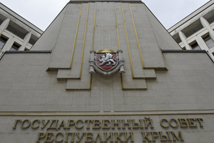 Государственный совет Республики Крым одобрил в первом чтении законопроект о реструктуризации и списании части долгов крымчан украинским банкам