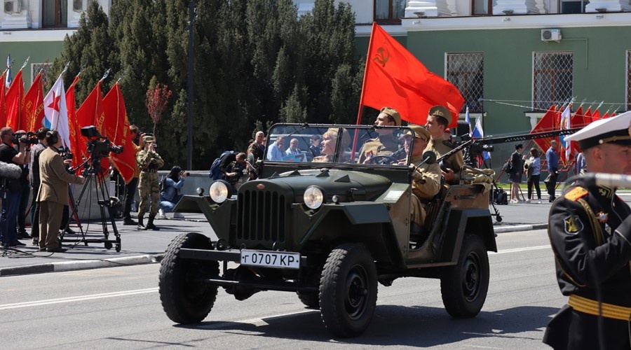 Победа симферополь. Парад в Севастополе. Симферополь парад 9 мая. Парад в Симферополе. 9 Мая Симферополь сегодня.